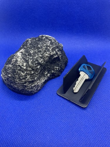 Outdoor rock stone hide - stone, key